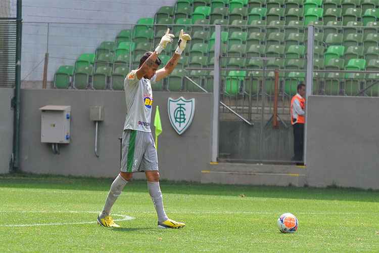 Aos 19 anos, Hugo foi titular na campanha que garantiu ao América a conquista da Taça BH de 2014