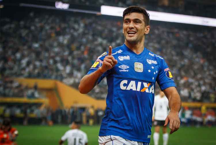 Jogador do Cruzeiro recebeu seis votos como melhor do ano e 51 para entrar na seleção