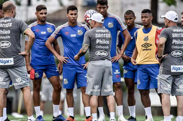 Jorge Sampaoli não abre mão de Victor Ferraz e Bruno Henrique e espera pela permanência de Dodô