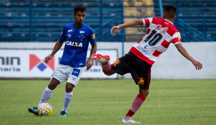 Cruzeiro ficou no empate com o Linens, neste sábado, pela Copa São Paulo