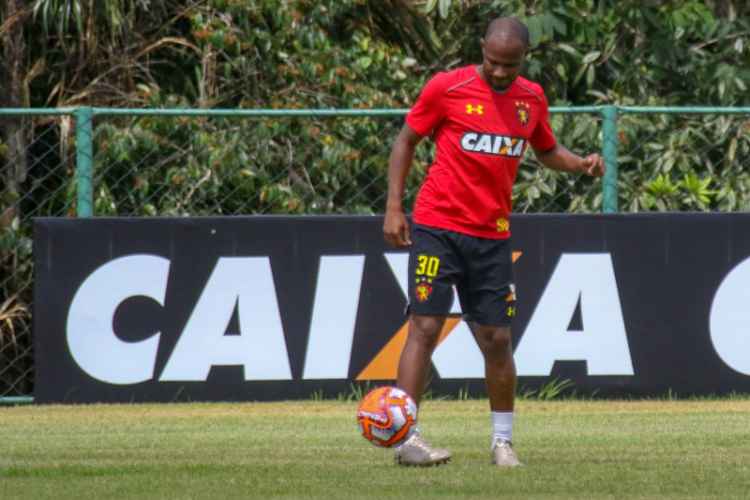 Entre 2014 e 2017, Ronaldo coleciona 79 partidas pelo elenco principal do Leão
