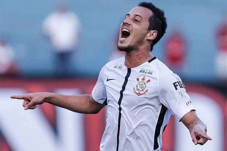 No Brasil, Rodriguinho teve passagem destacada com a camisa do Corinthians