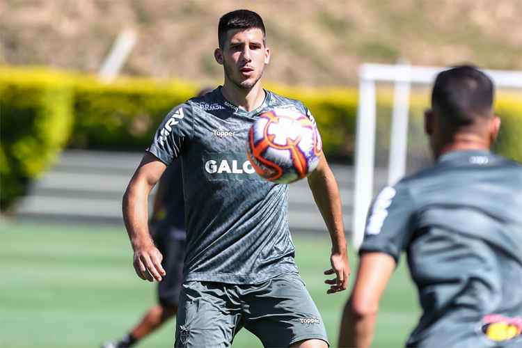 Martín Rea deverá atuar como titular nesta quarta-feira, no duelo entre Tombense e Atlético