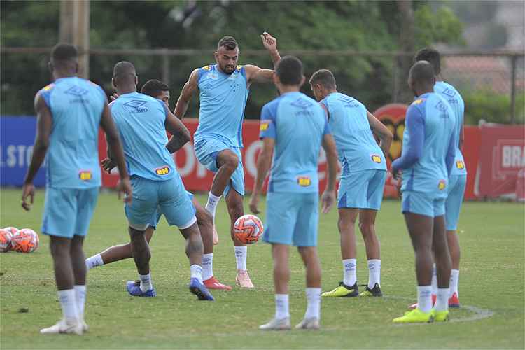 Cruzeiro entrará em campo em jogo contra o Patrocinense, nesta quarta, pela 2ª rodada do Estadual