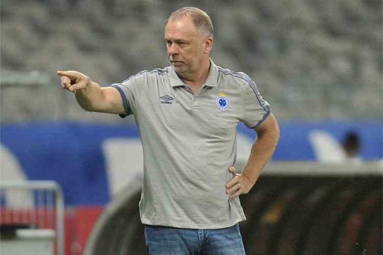 Mano Menezes gostou do rendimento de time misto do Cruzeiro em jogo contra o Patrocinense