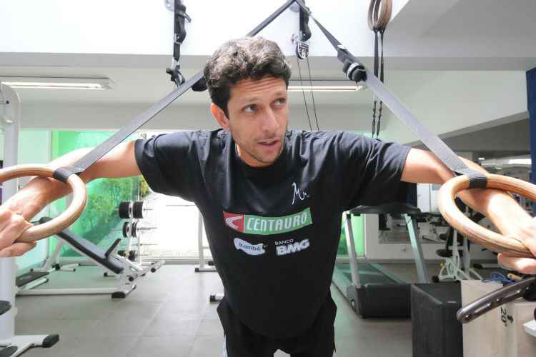 Marcelo Melo está de volta às quadras defendendo o Brasil no confronto contra a Bélgica