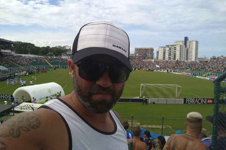 Em Santa Catarina, Bruno acompanhou o clássico entre Avaí e Figueirense