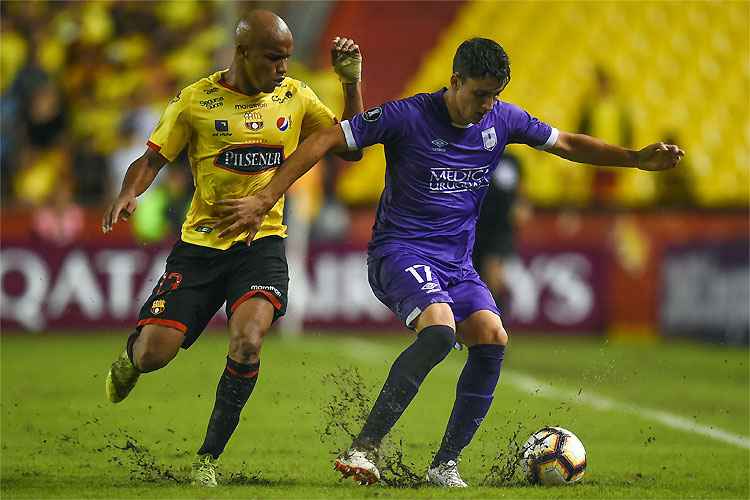 Punido pela Conmebol, Barcelona não conseguiu tirar a vantagem do Defensor no Equador