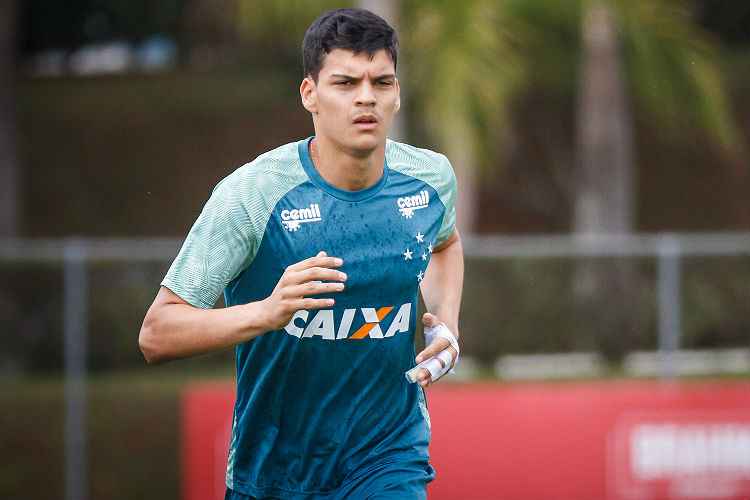 Transferência de Brazão ao Parma foi a mais cara entre as vendas de goleiros do Cruzeiro na história