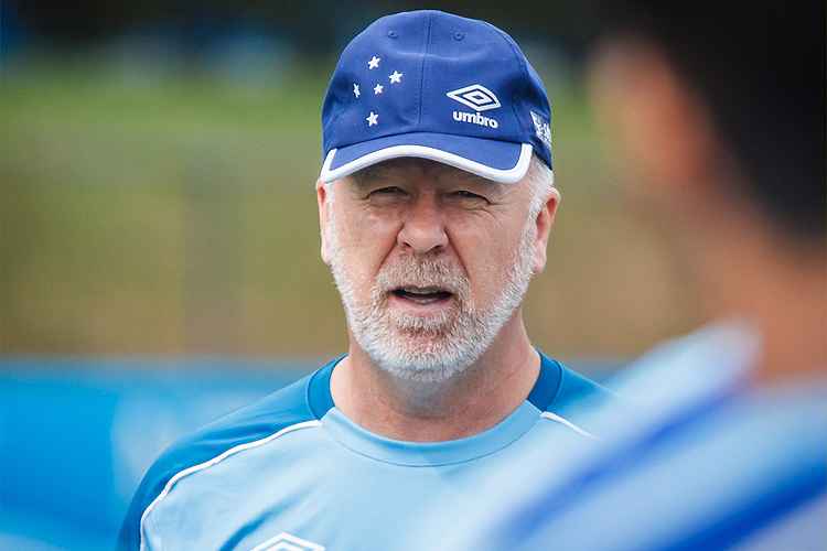 Em entrevista ao canal oficial do Cruzeiro, Mano Menezes escolheu cinco jogos marcantes pelo clube