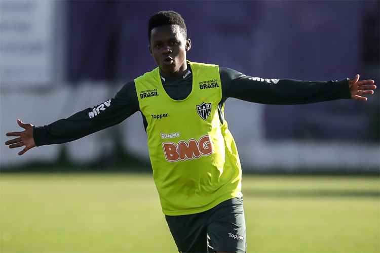 Cazares, presente no último duelo contra um gigante na Libertadores, é uma das esperanças do Atlético para a partida contra o Nacional, nesta terça-feira