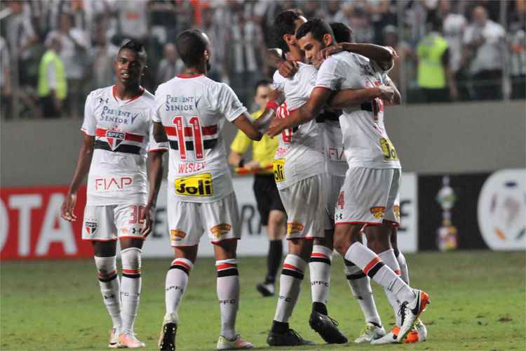 São Paulo perdeu em BH, mas se classificou em 2016