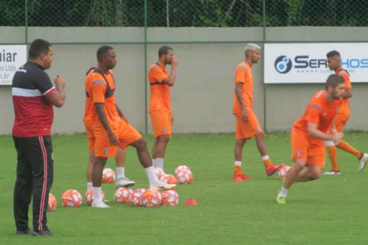 O Santa Cruz ocupa a quinta colocação na tabela com 13 pontos