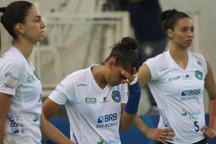 Brasília Vôlei cai para a segunda divisão após seis anos de atuação