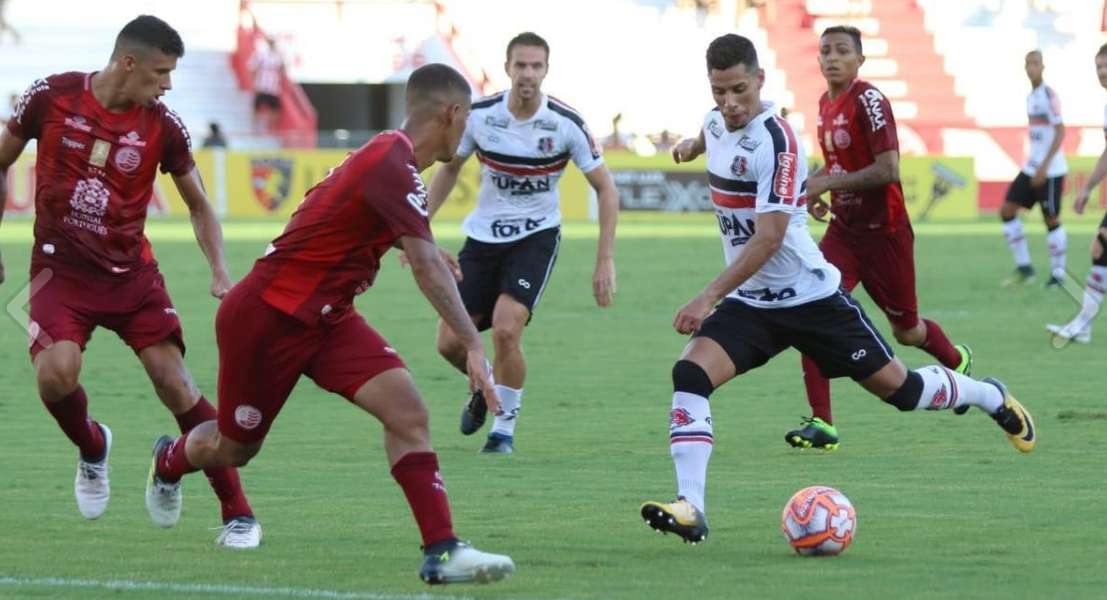 Jogadores corais valorizaram o resultado, tendo em vista, segundo eles, o peso e a dificuldade da partida.