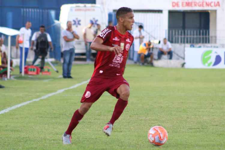 Substituindo Jorge Henrique, Thiago foi titular nas últimas seis partidas