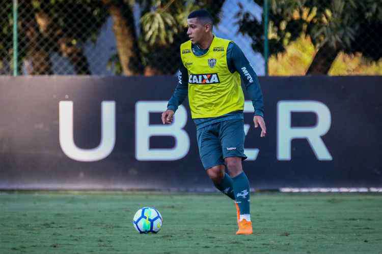 Pelo Atlético-MG, Yago disputou 55 partidas como profissional e marcou um gol