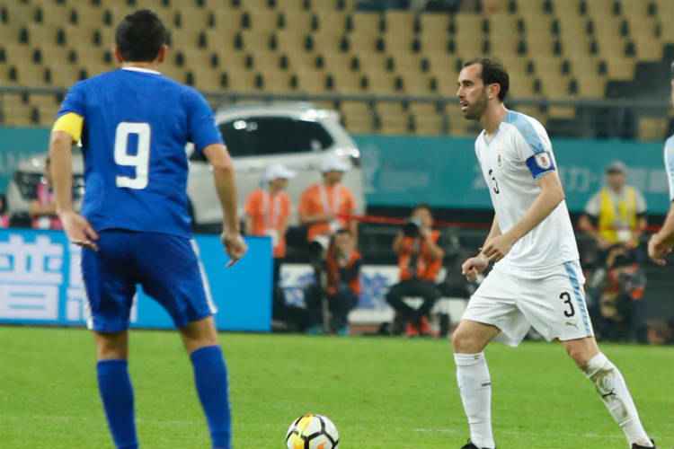 Godín completou nesta sexta-feira 125 jogos com a camisa do Uruguai