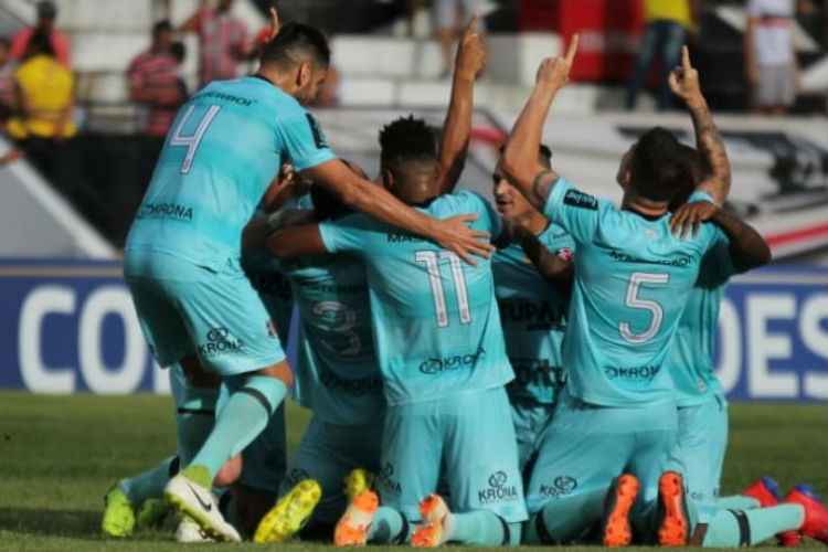Diretor de marketing do clube afirmou que patrocínio está selado até dezembro