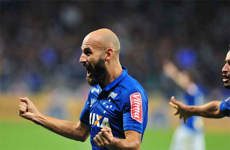 "Cabeça de Míssil": Dedé deu apelido a Bruno Rodrigo graças à ótima qualidade no jogo aéreo