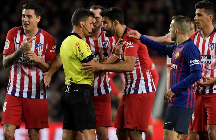Diego Costa foi expulso no jogo contra o Barcelona, no último sábado
