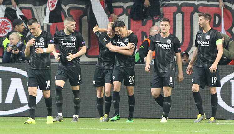 Eintracht Frankfurt venceu o Benfica por 2 a 0, nesta quinta-feira, na Alemanha