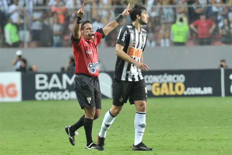 VAR teve participação decisiva neste sábado; reclamação de Igor Rabello foi direcionada à partida de ida da final, no último domingo