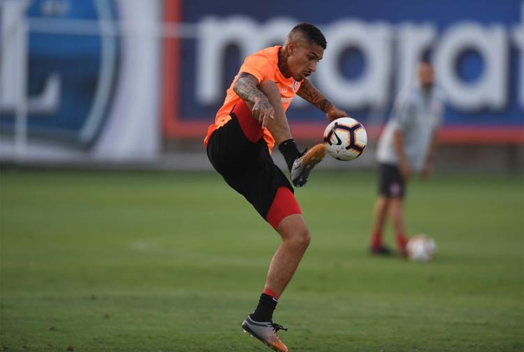 Guerrero é presença garantida no ataque do clube gaúcho