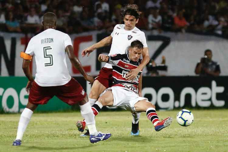 Pipico mais uma vez foi um dos destaques do Santa, mas acabou amargando a eliminação