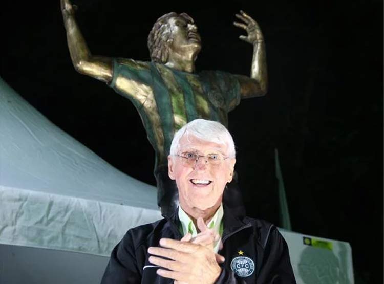 O Flecha Loira (1945-2019) foi homenageado pelo Coxa em 2016