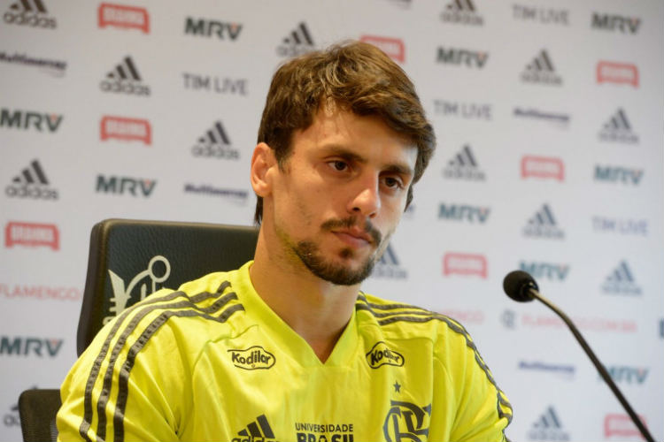 Rodrigo Caio foi titular em 18 dos 22 jogos oficiais do Flamengo