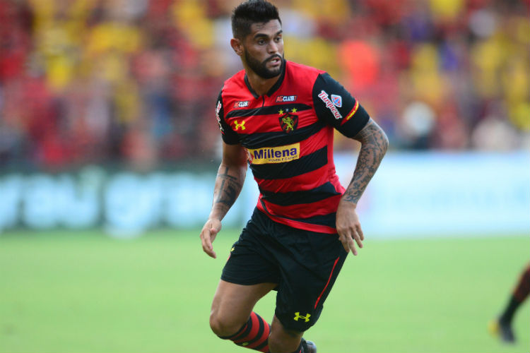 Jogador virou titular da equipe sob o comando de Guto Ferreira.