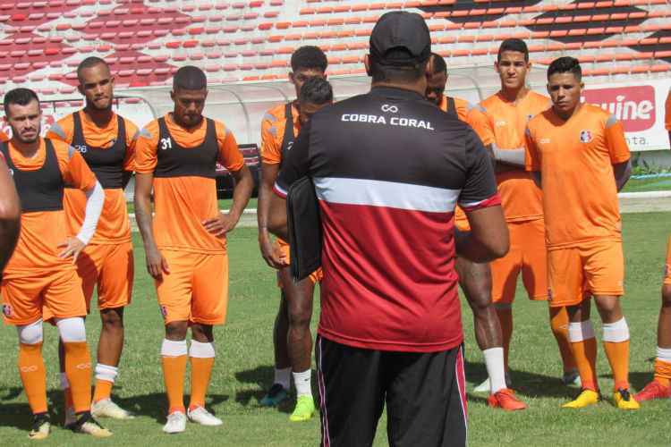 Santa Cruz quer o bicampeonato regional.