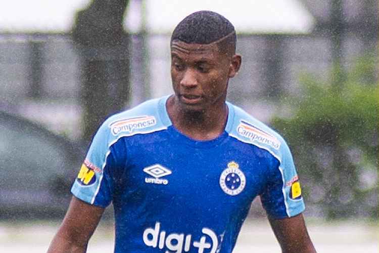 Orejuela precisará passar por cirurgia no joelho esquerdo