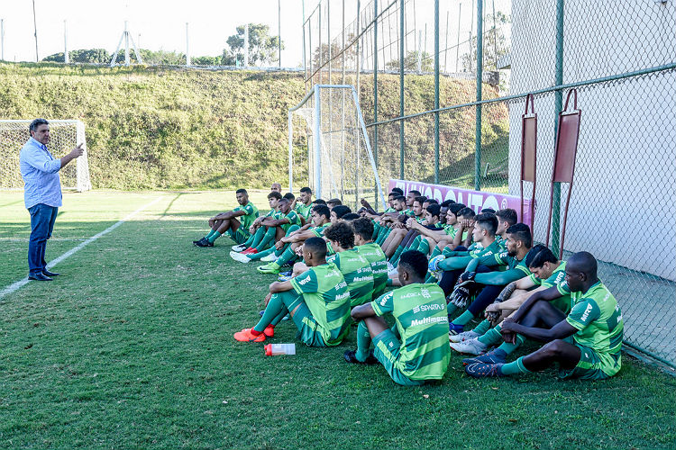 Conversa com Salum aconteceu antes do treino