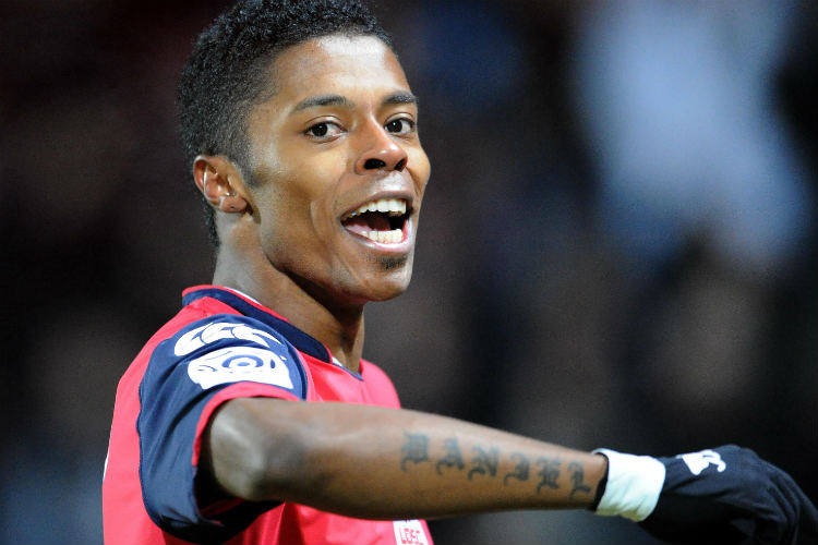 Michel Bastos se destacou no Lille antes de se transferir para o Lyon