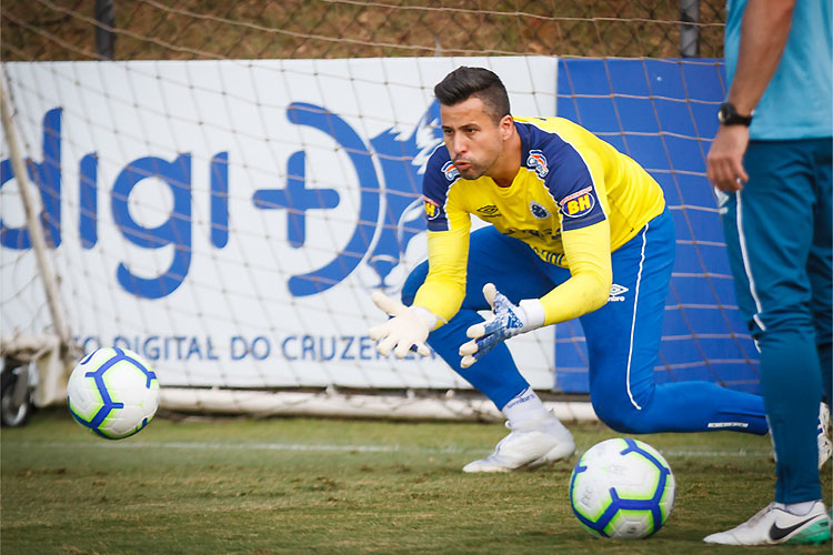 Fábio admite má fase, mas confia na reação: