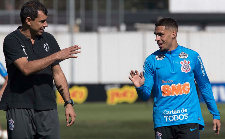 Técnico Fábio Carille terá mais dias para treinar sua equipe