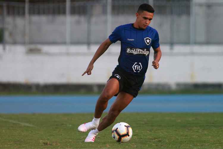 Erik marcou o gol da vitória do Botafogo no jogo de ida, no Paraguai