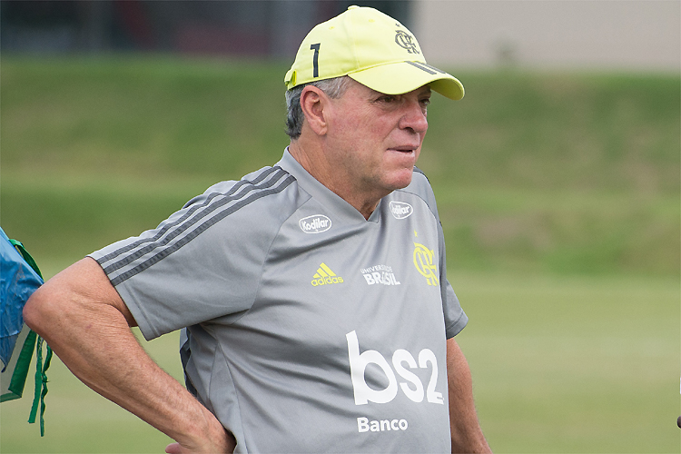 Abel Braga pediu demissão do Flamengo nesta quarta-feira