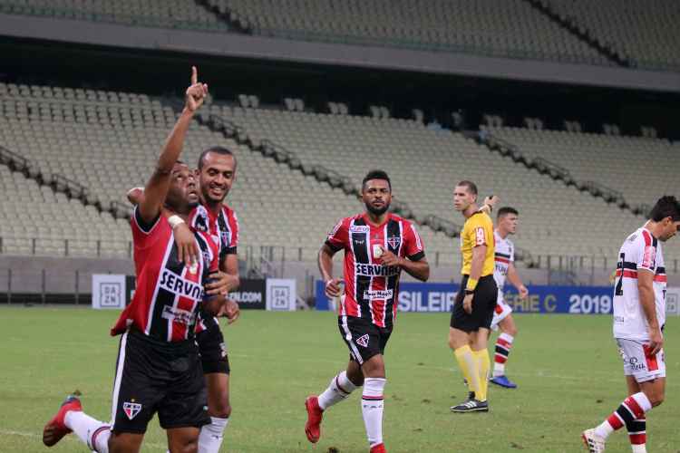 Tricolor sofreu gols em todas as partidas da atual Série C