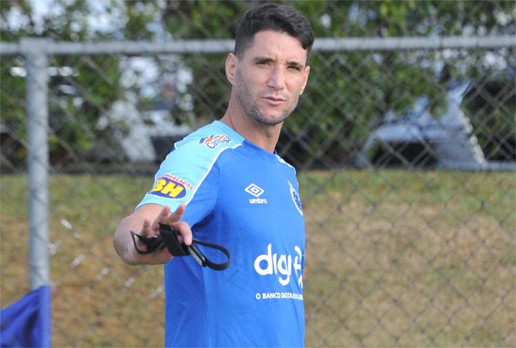 Thiago Neves será titular na partida contra o São Paulo, neste domingo