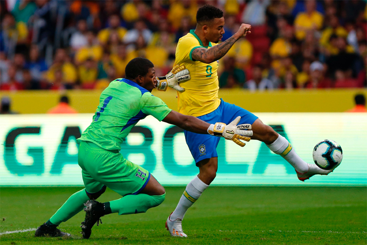 Gabriel Jesus marcou dois gols sobre a seleção da América Central