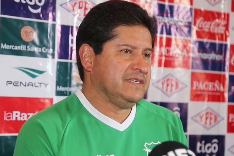 Técnico Eduardo Villegas vê Brasil mais organizado na defesa sem Neymar