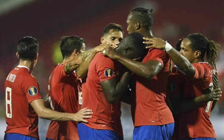 A Costa Rica bateu Bermuda por 2 a 1 e garantiu classificação