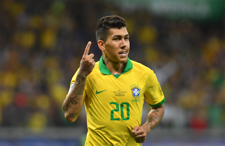 Depois de grande jogada de Gabriel Jesus, Firmino fechou o placar no Mineirão