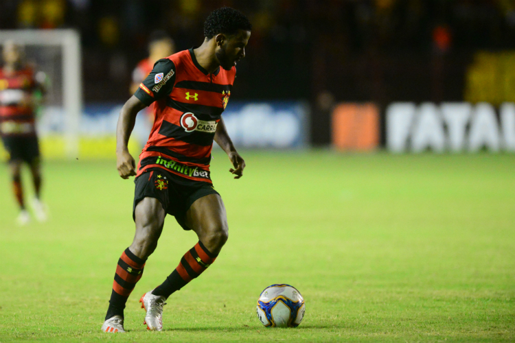 Ezequiel foi titular em absolutamente todos os jogos do Sport em 2019