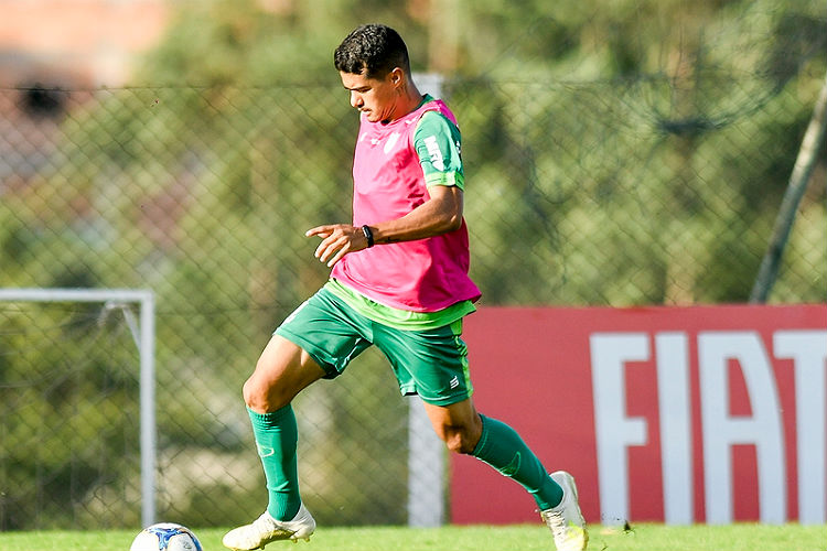França entrou no decorrer do jogo-treino contra o time sub-20