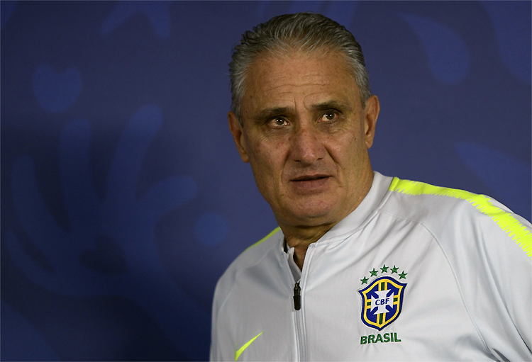 Apesar de números gerais positivos, má qualidade do futebol e eliminação na Copa botaram em xeque trabalho de Tite; técnico, inclusive, tem saída da Seleção Brasileira especulada pela imprensa