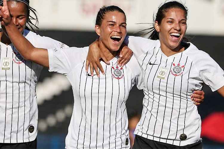 Corinthians goleia na estreia de Tamires e reassume liderança do ...